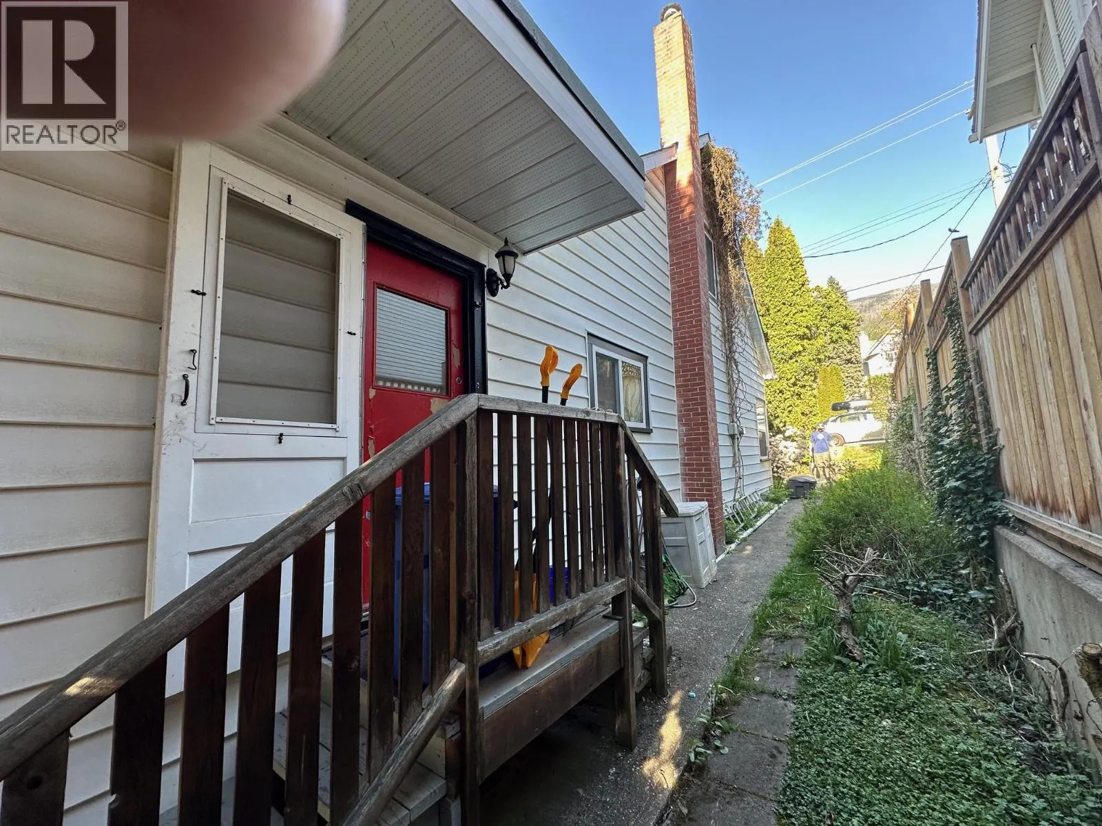 609 Second Street