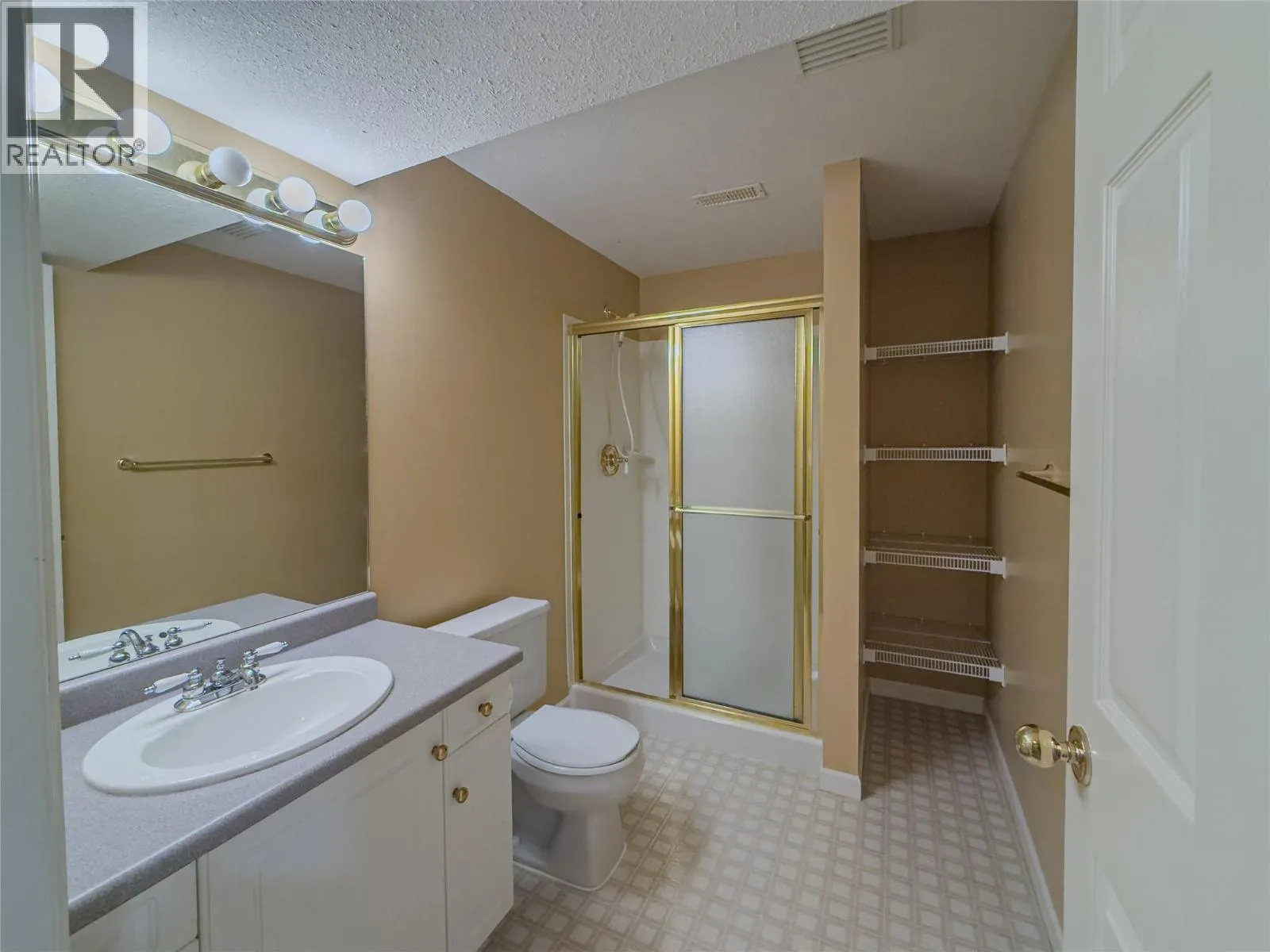 650 Harrington Road Unit# 102