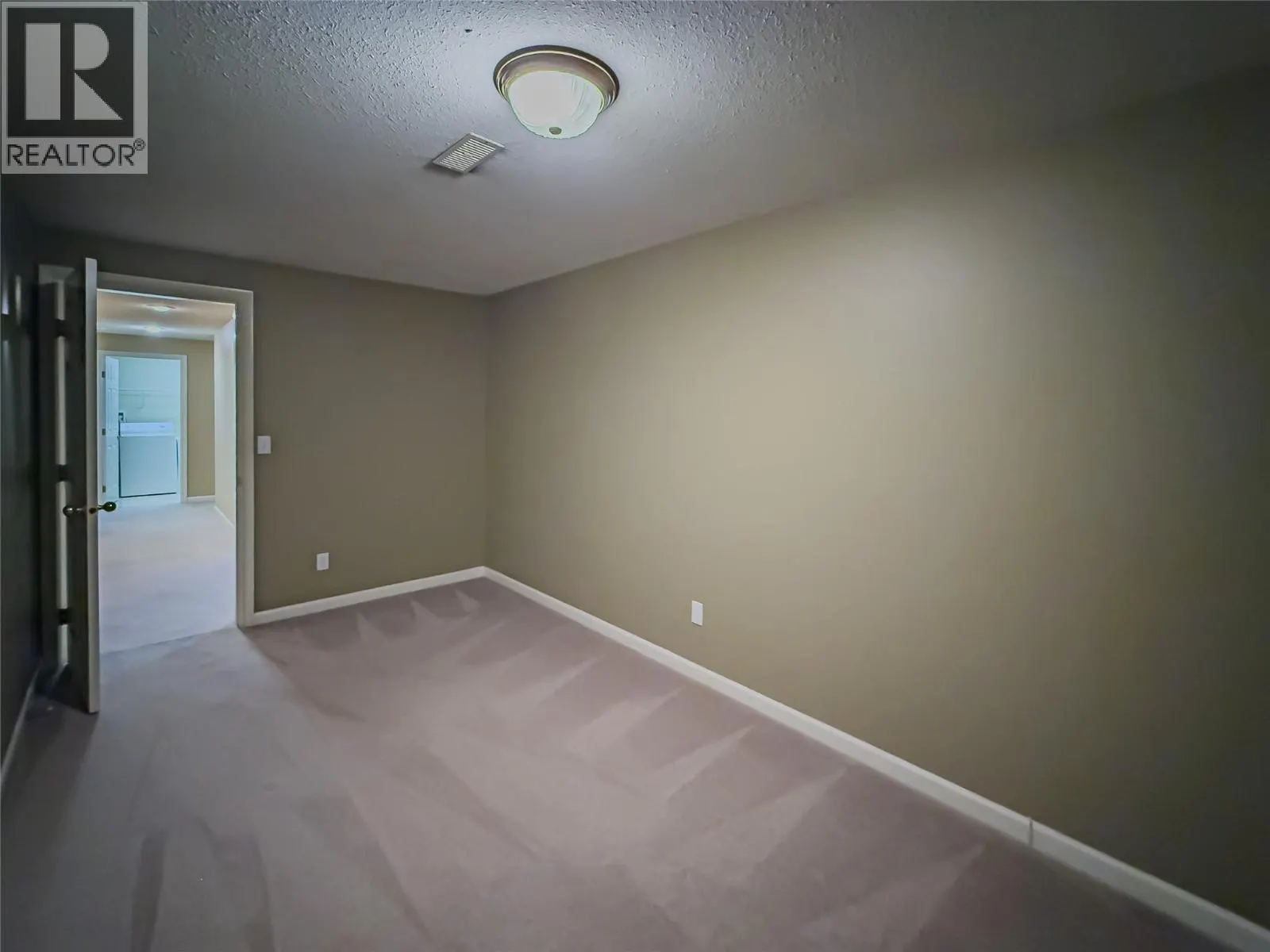 650 Harrington Road Unit# 102