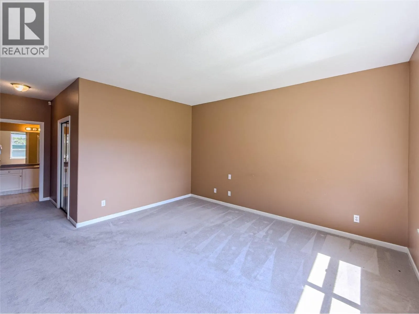 650 Harrington Road Unit# 102