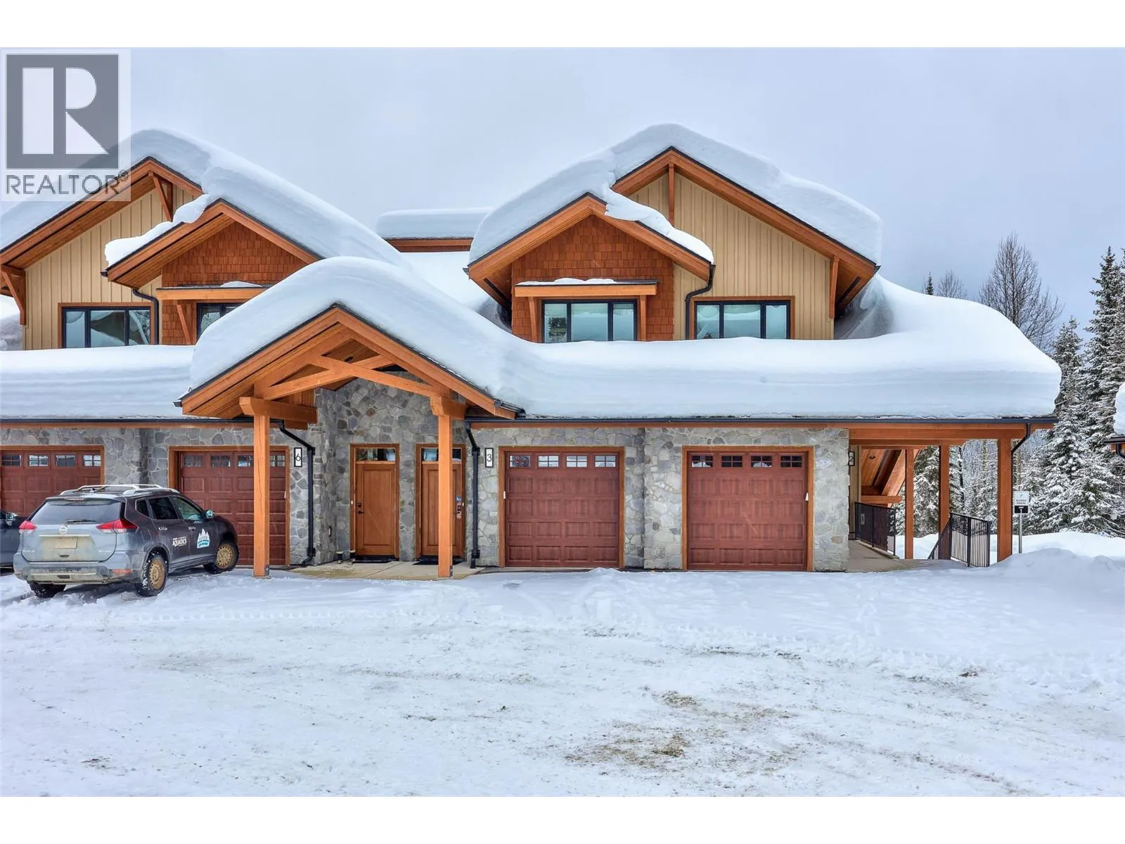 7005 MCGILLIVRAY LAKE Drive Unit# 16