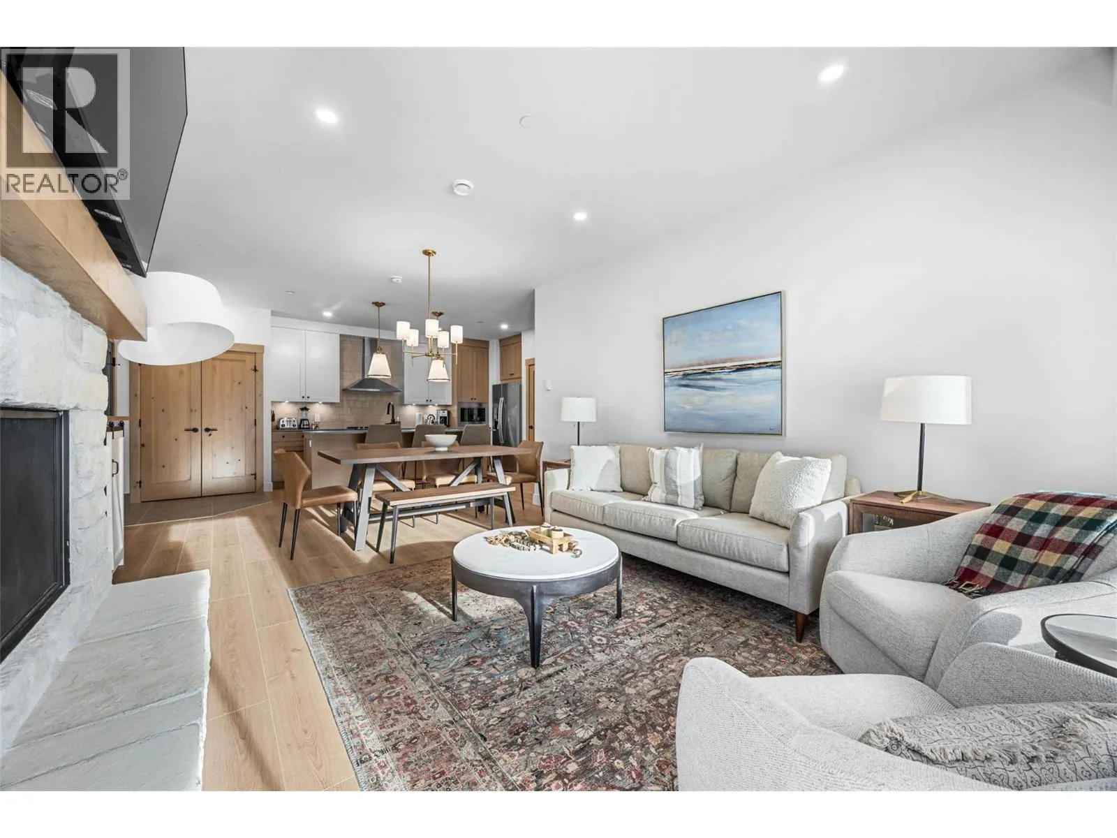 7005 MCGILLIVRAY LAKE Drive Unit# 16