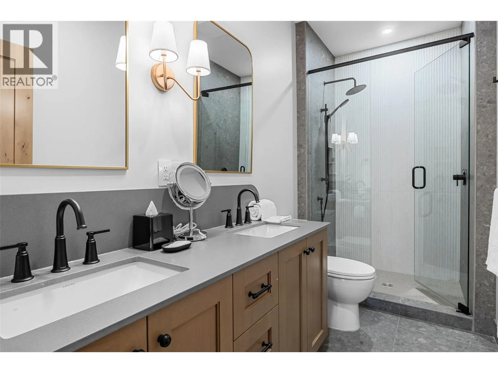 7005 MCGILLIVRAY LAKE Drive Unit# 16