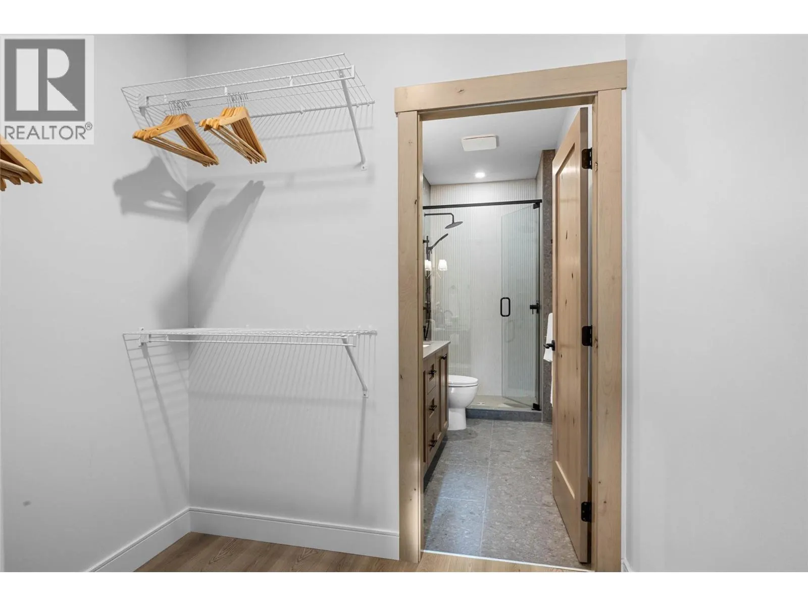 7005 MCGILLIVRAY LAKE Drive Unit# 16