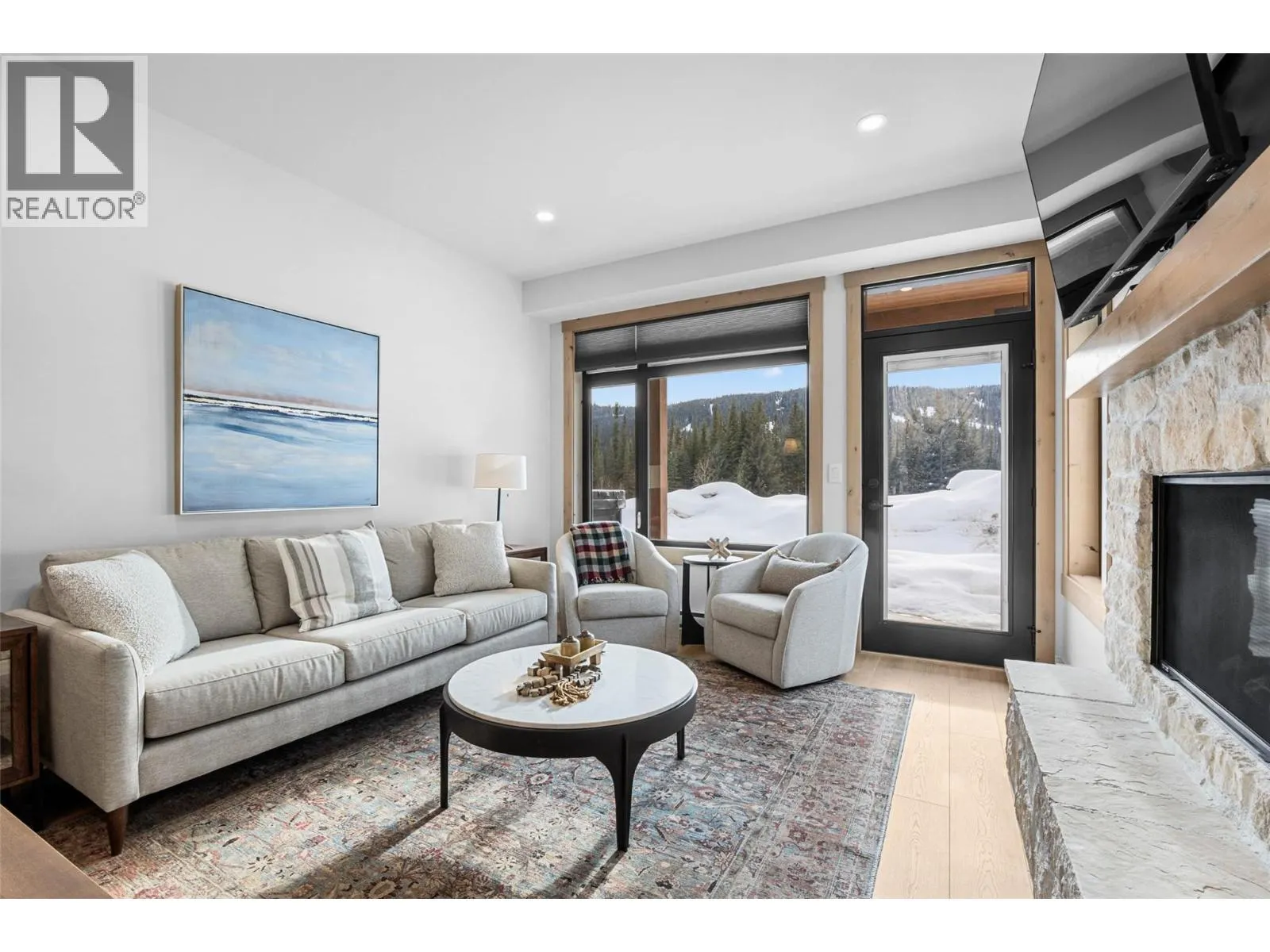 7005 MCGILLIVRAY LAKE Drive Unit# 16