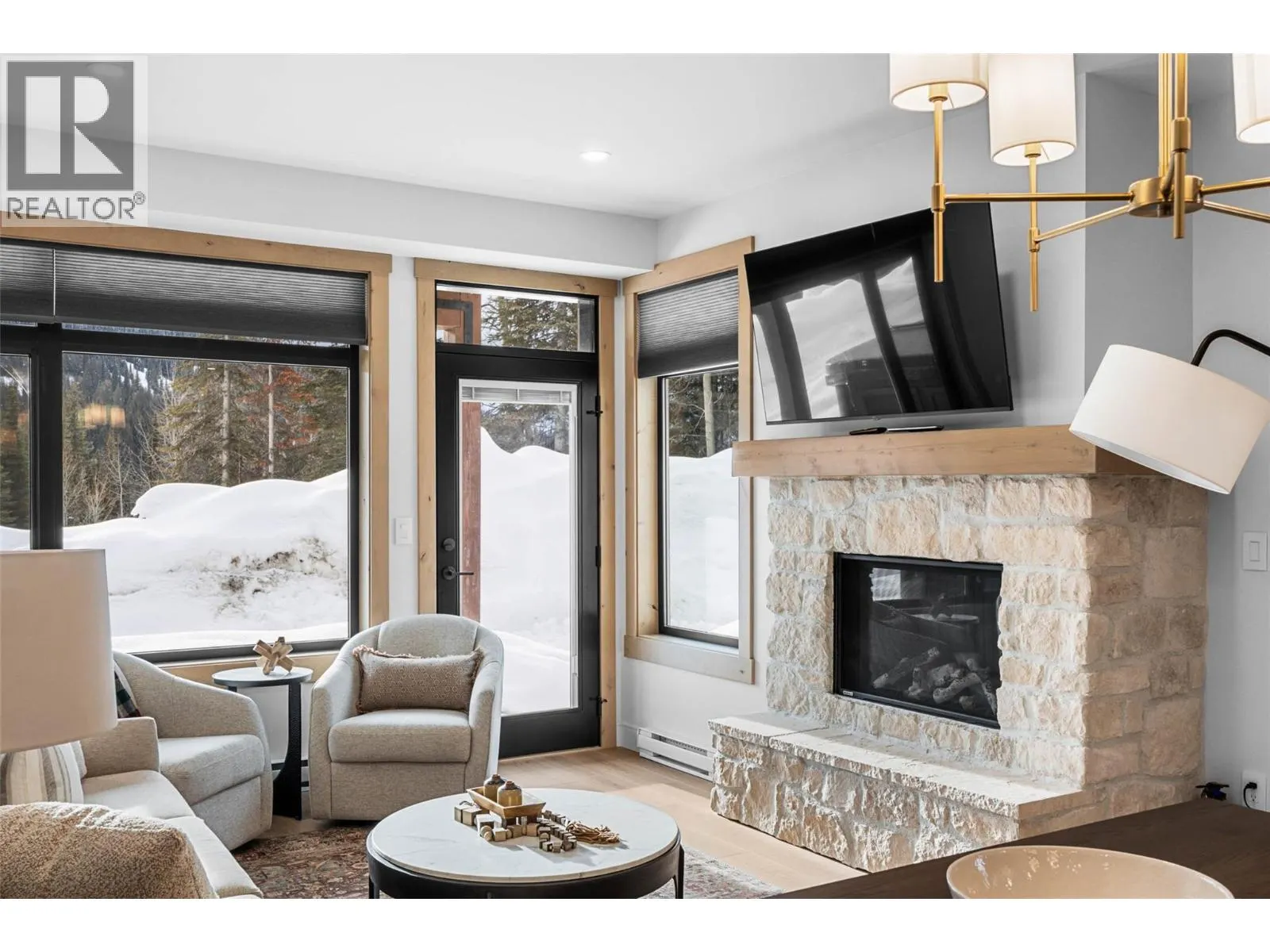 7005 MCGILLIVRAY LAKE Drive Unit# 16