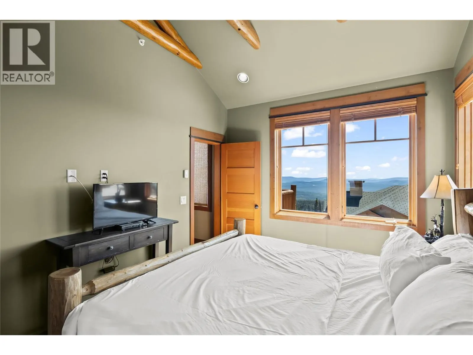 255 Feathertop Way Unit# 7