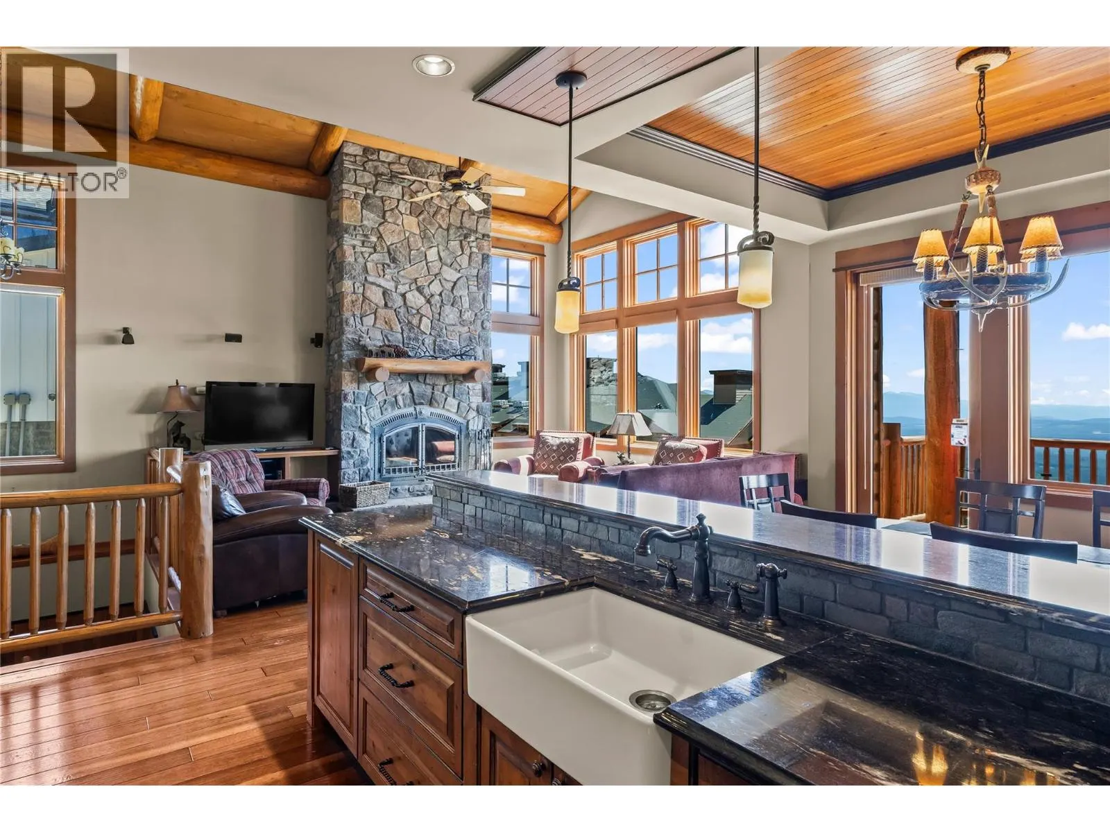 255 Feathertop Way Unit# 7