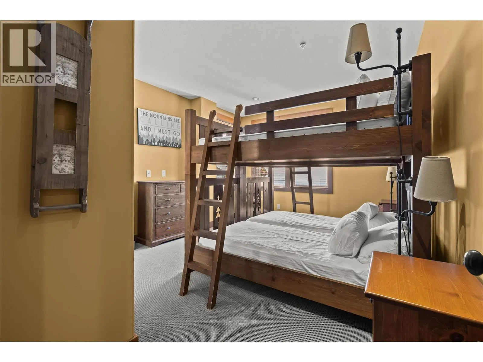 255 Feathertop Way Unit# 7