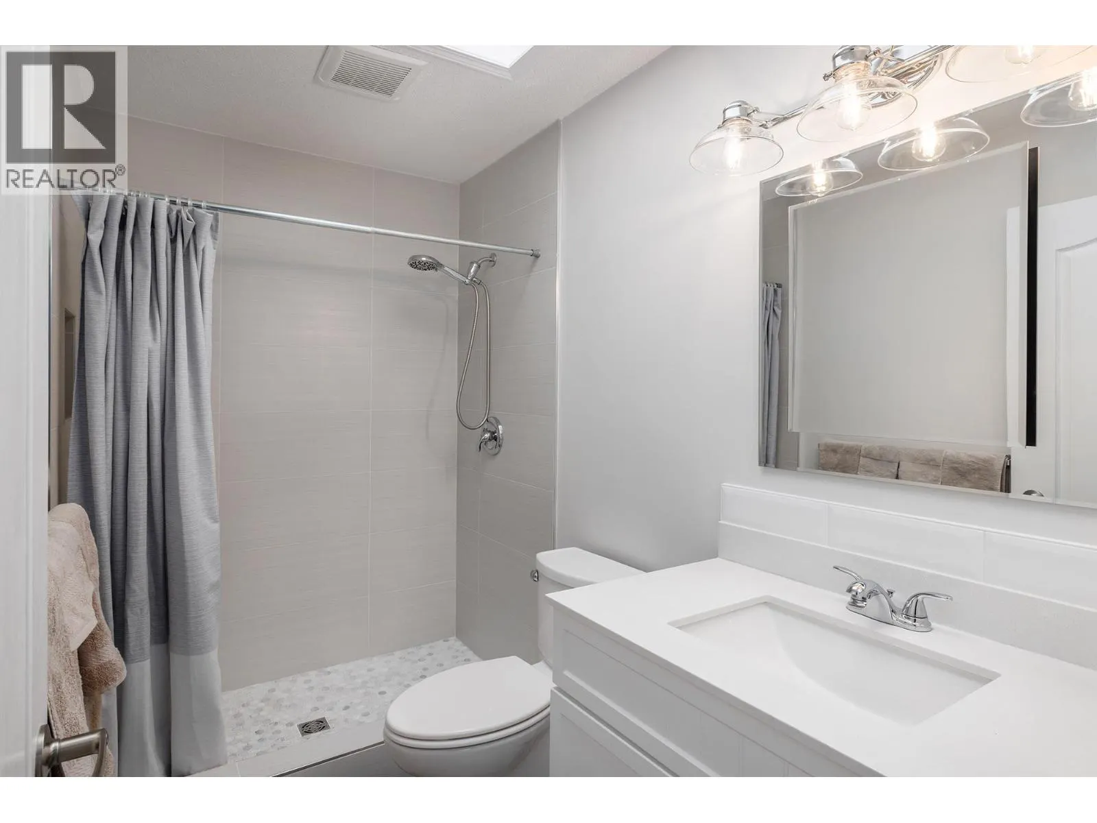 615 Glenmeadows Road Unit# 70 Lot# 24