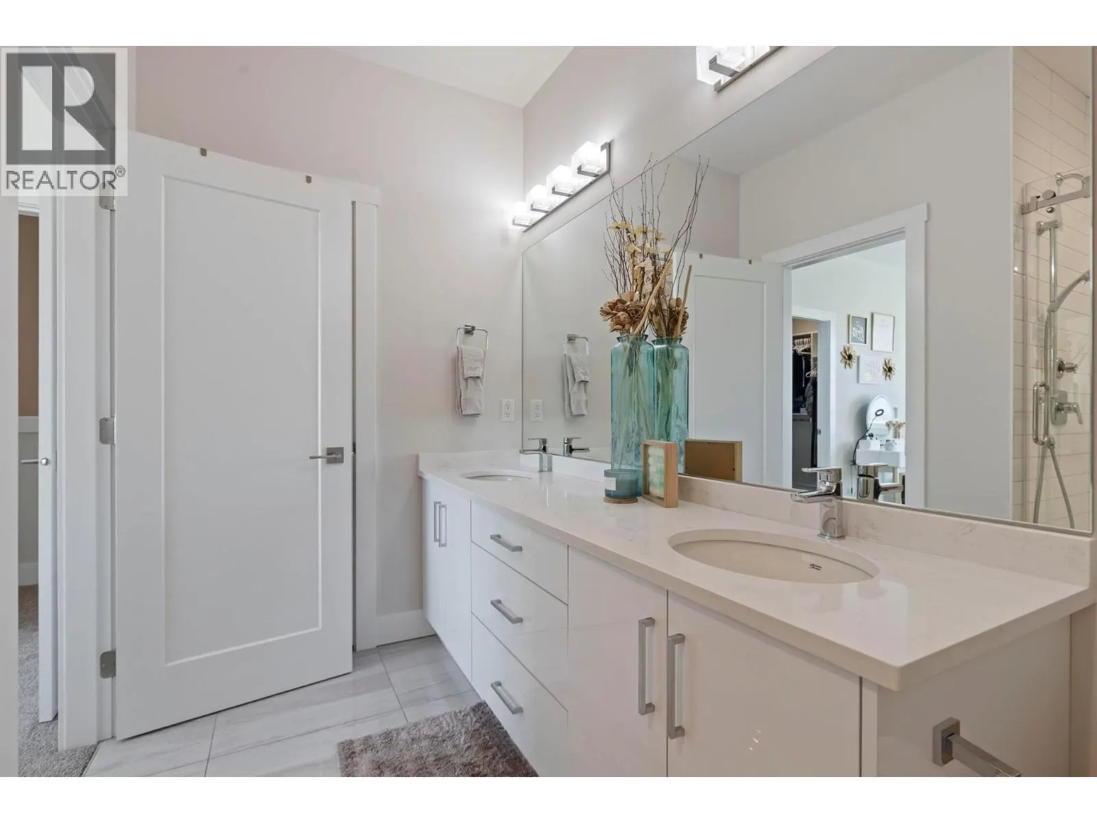 115 Wyndham Crescent Unit# 6