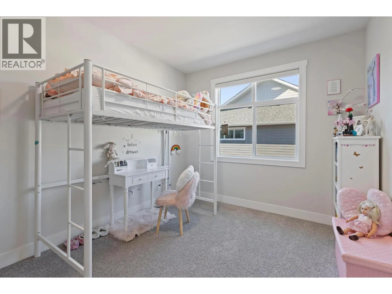 115 Wyndham Crescent Unit# 6