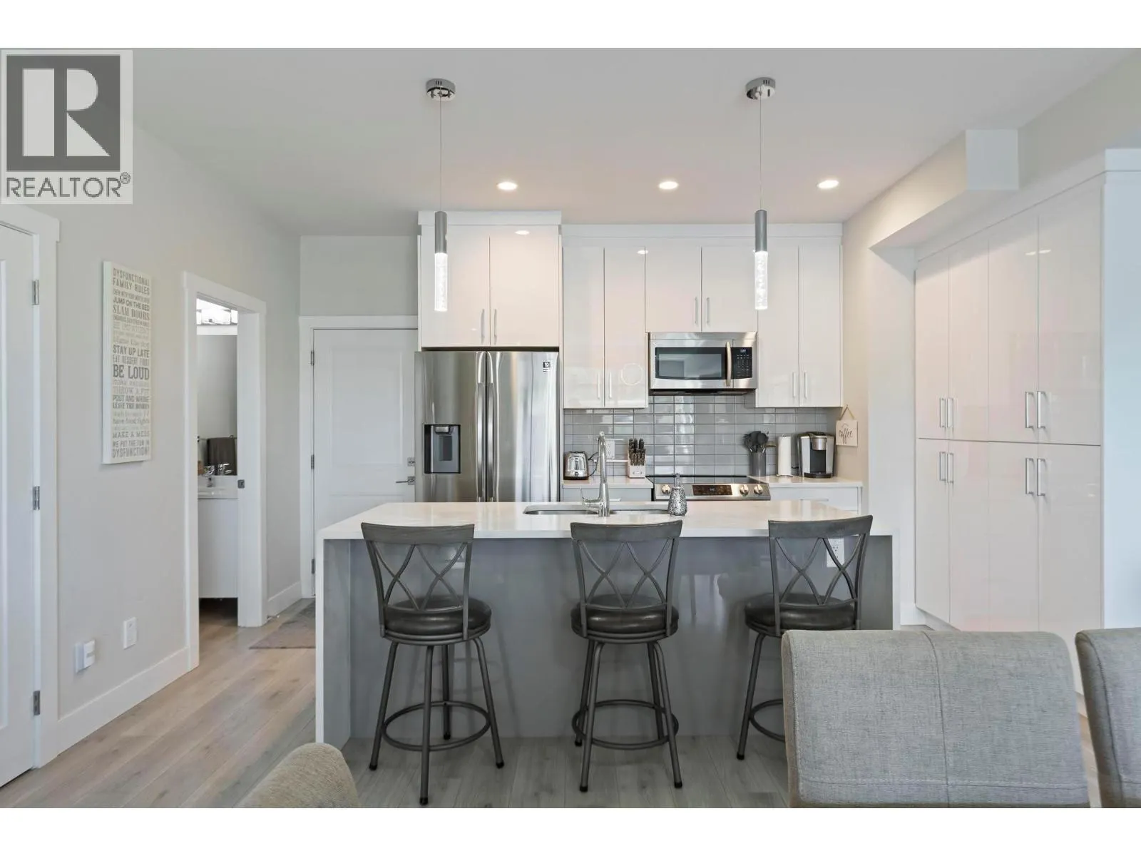 115 Wyndham Crescent Unit# 6