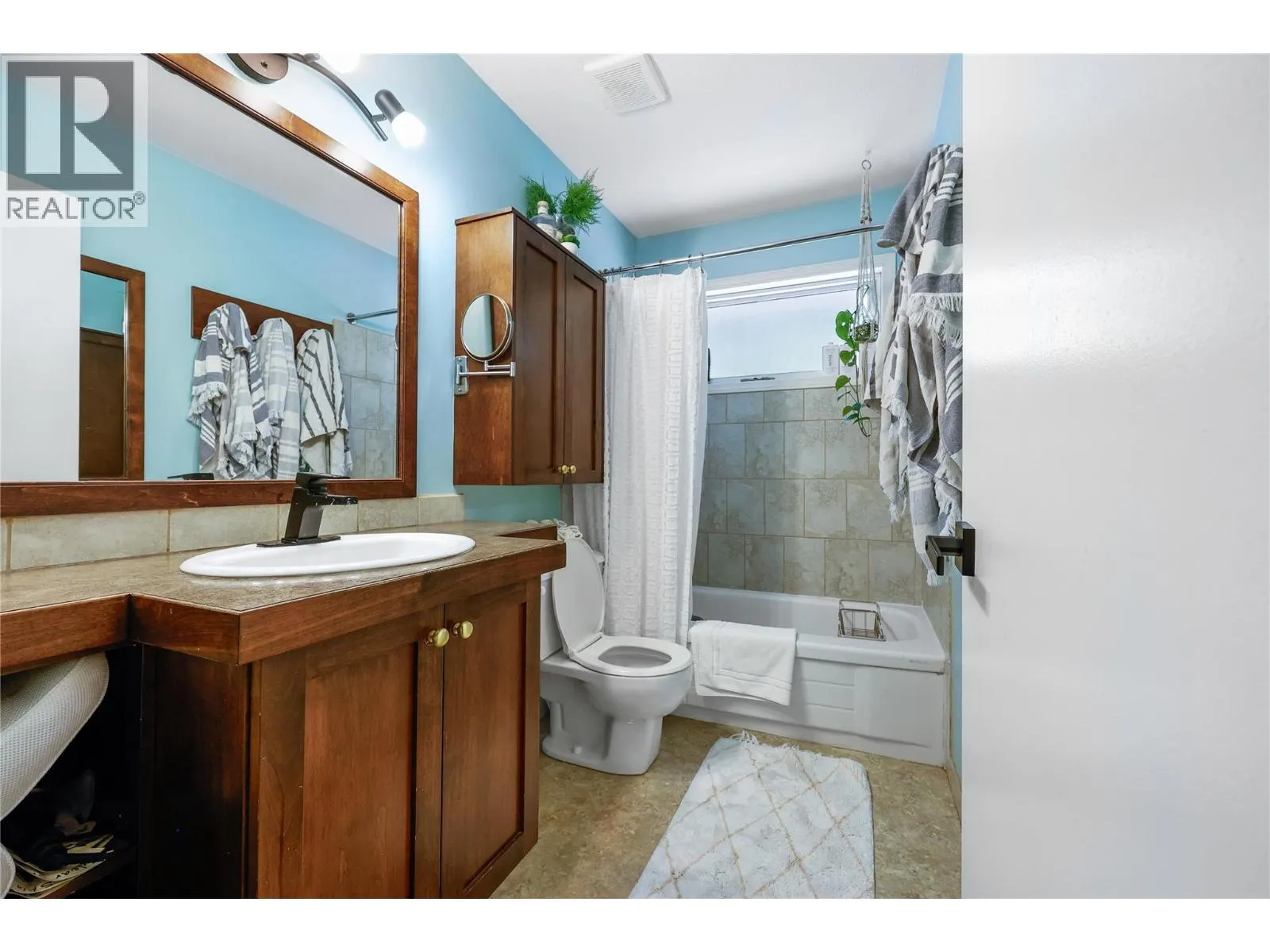 1632 West Kelowna Road