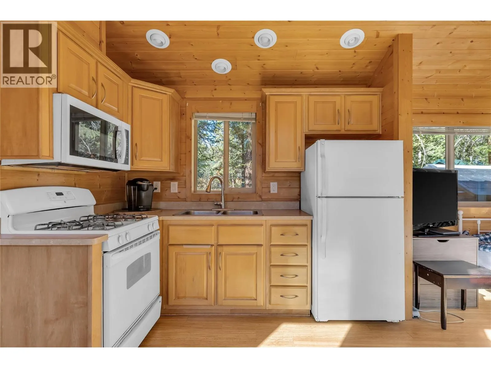 4835 Paradise Valley Drive Unit# 17
