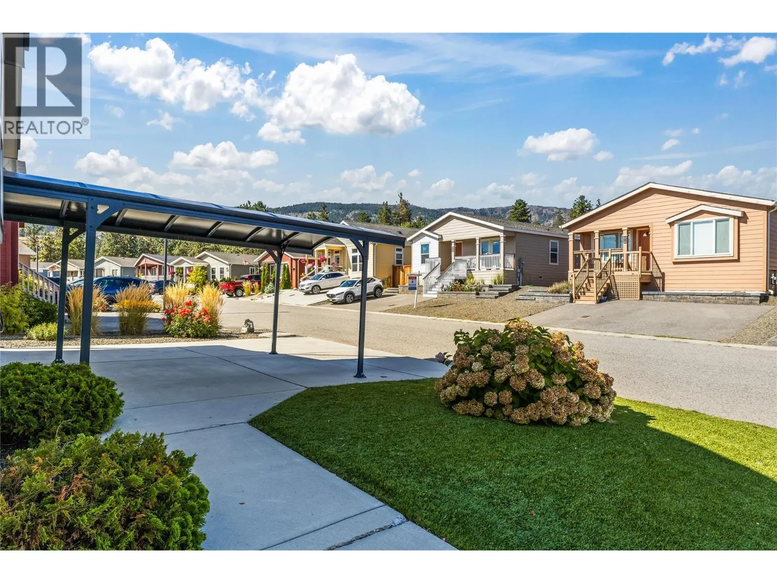 2440 Old Okanagan Highway Unit# 509