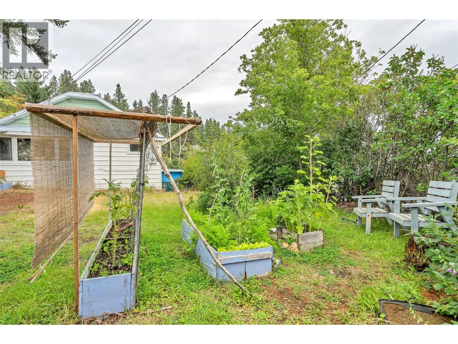 286 Angela Ave