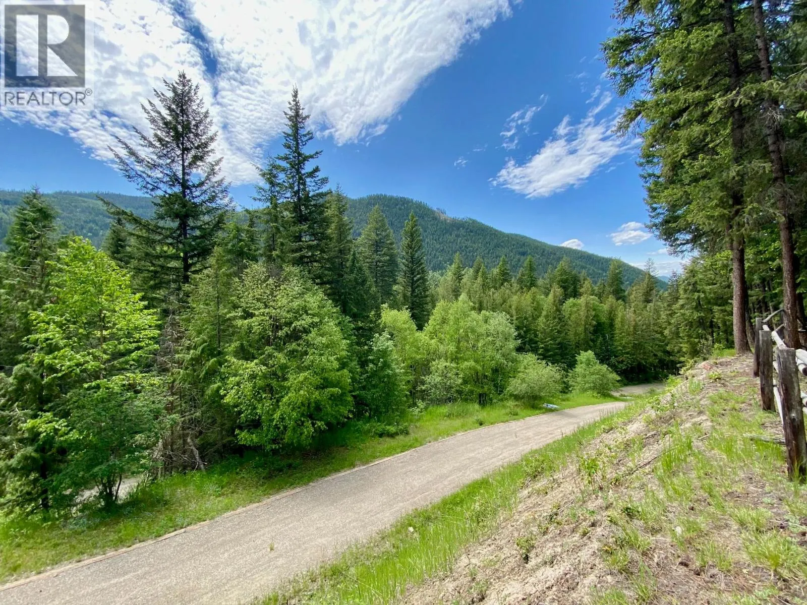1433 Creighton Valley Road