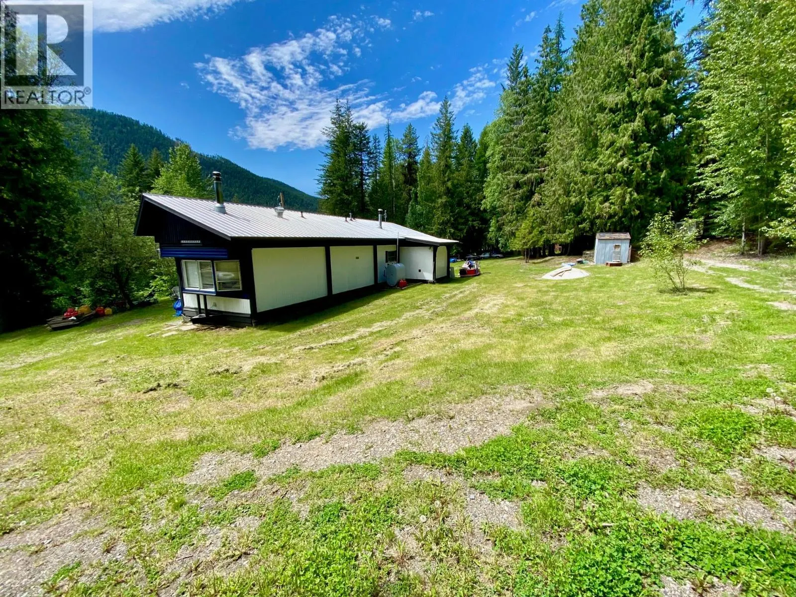 1433 Creighton Valley Road