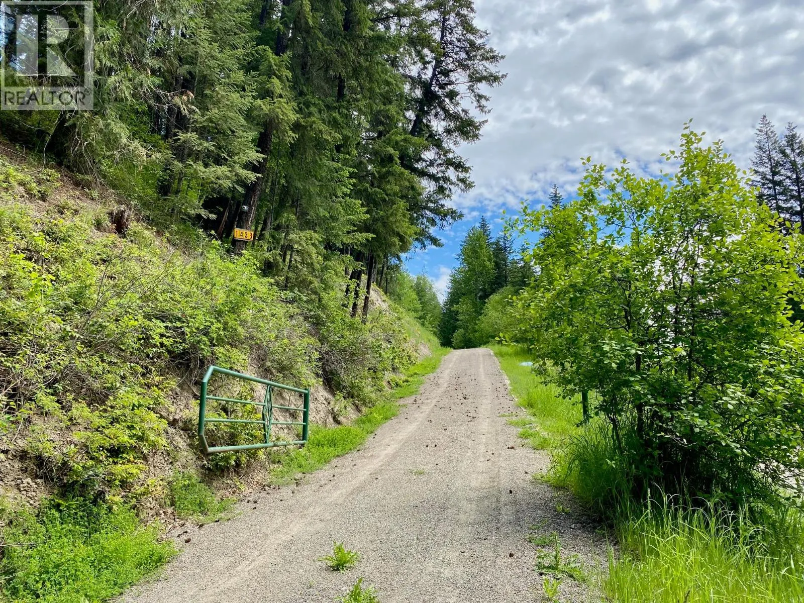 1433 Creighton Valley Road