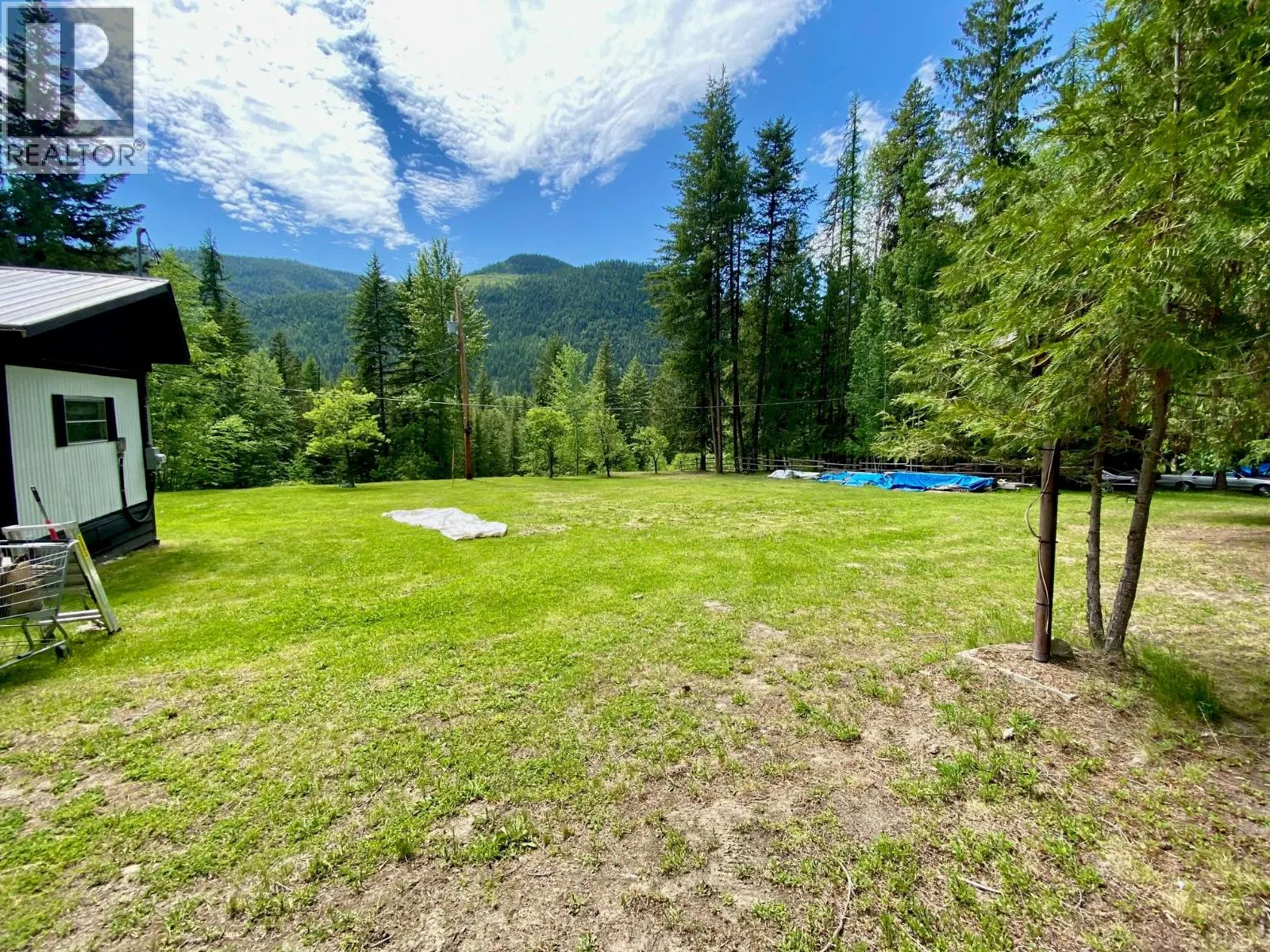 1433 Creighton Valley Road