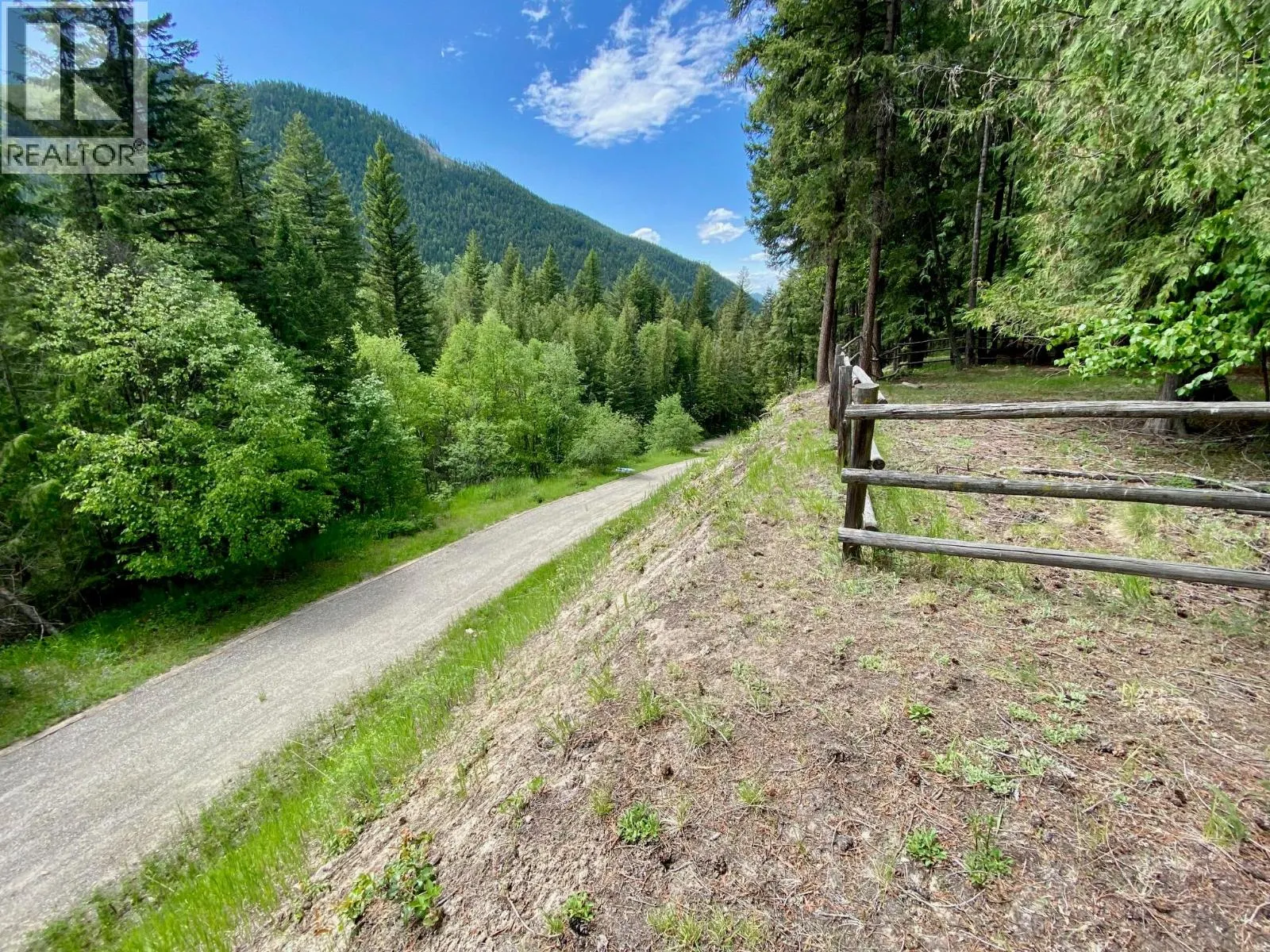 1433 Creighton Valley Road
