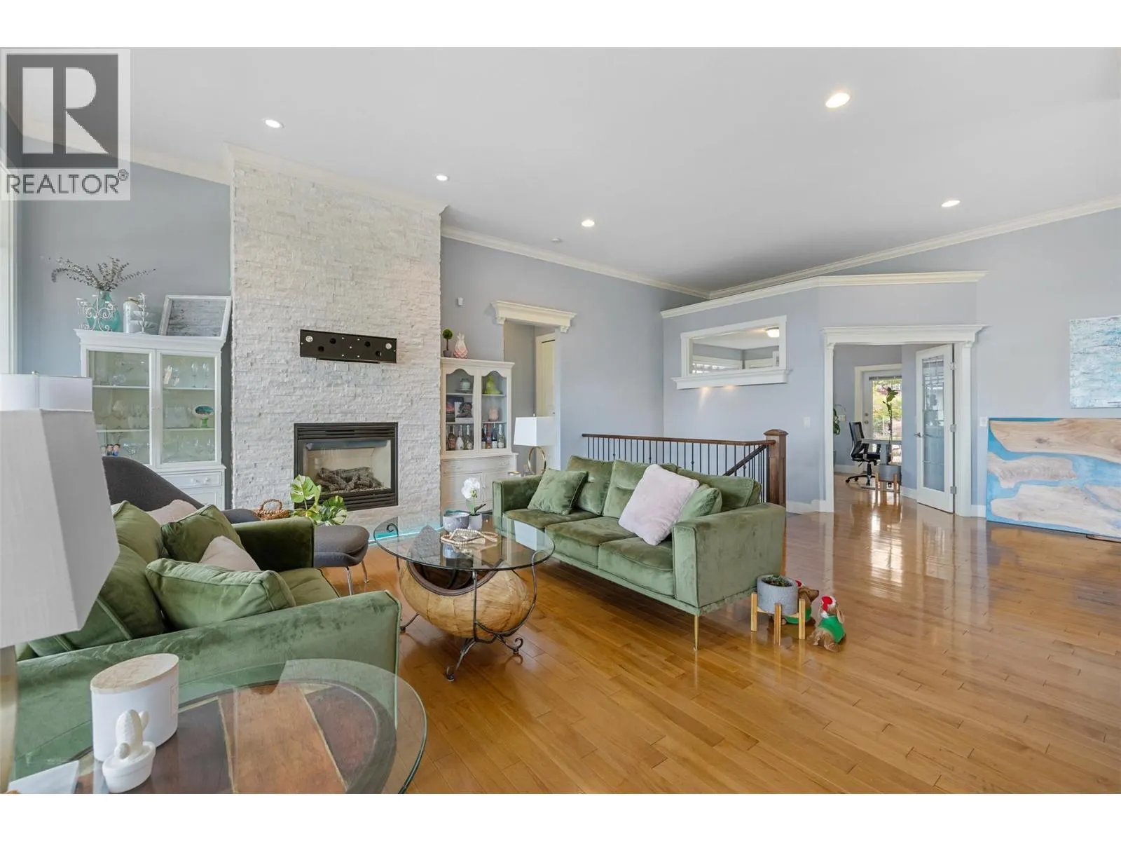 912 Steele Road