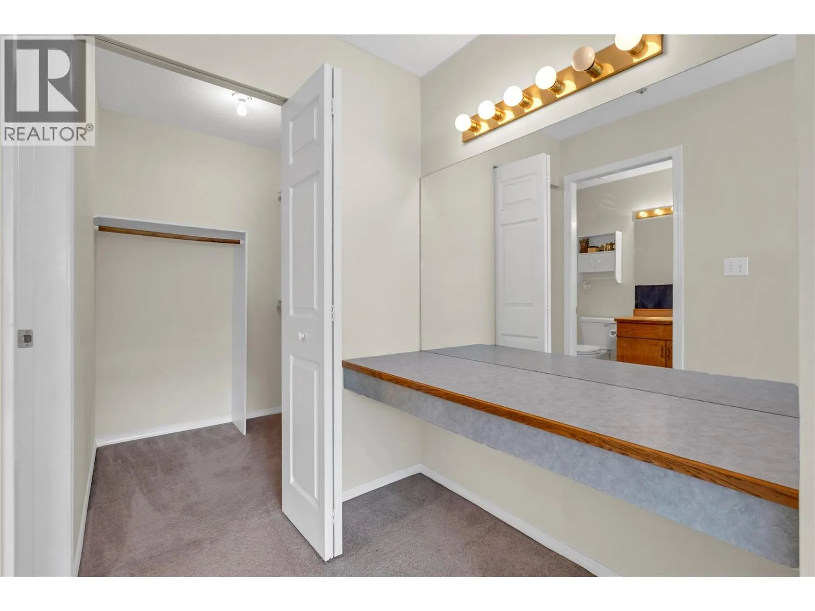 3310 Skaha Lake Road Unit# 306