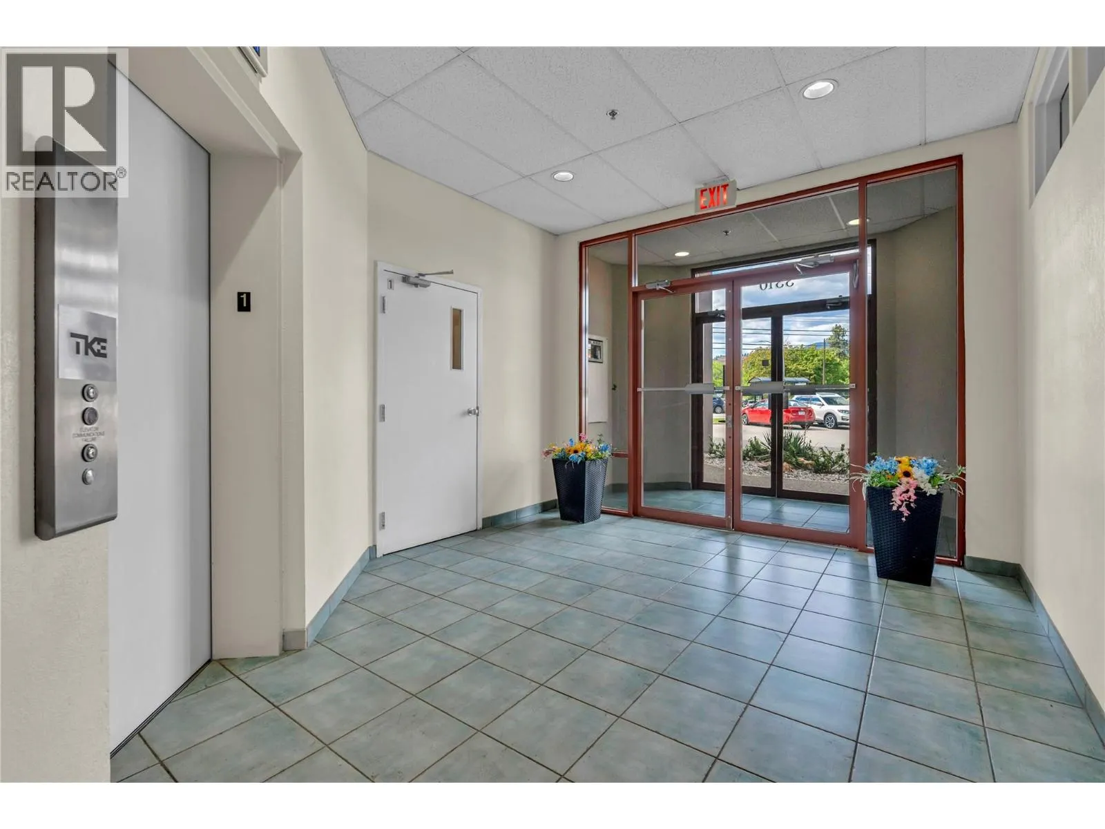 3310 Skaha Lake Road Unit# 306