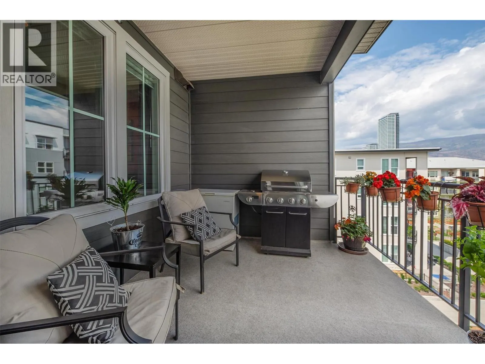 1775 Chapman Place Unit# PH12