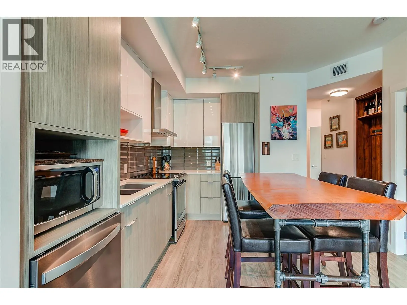 1775 Chapman Place Unit# PH12