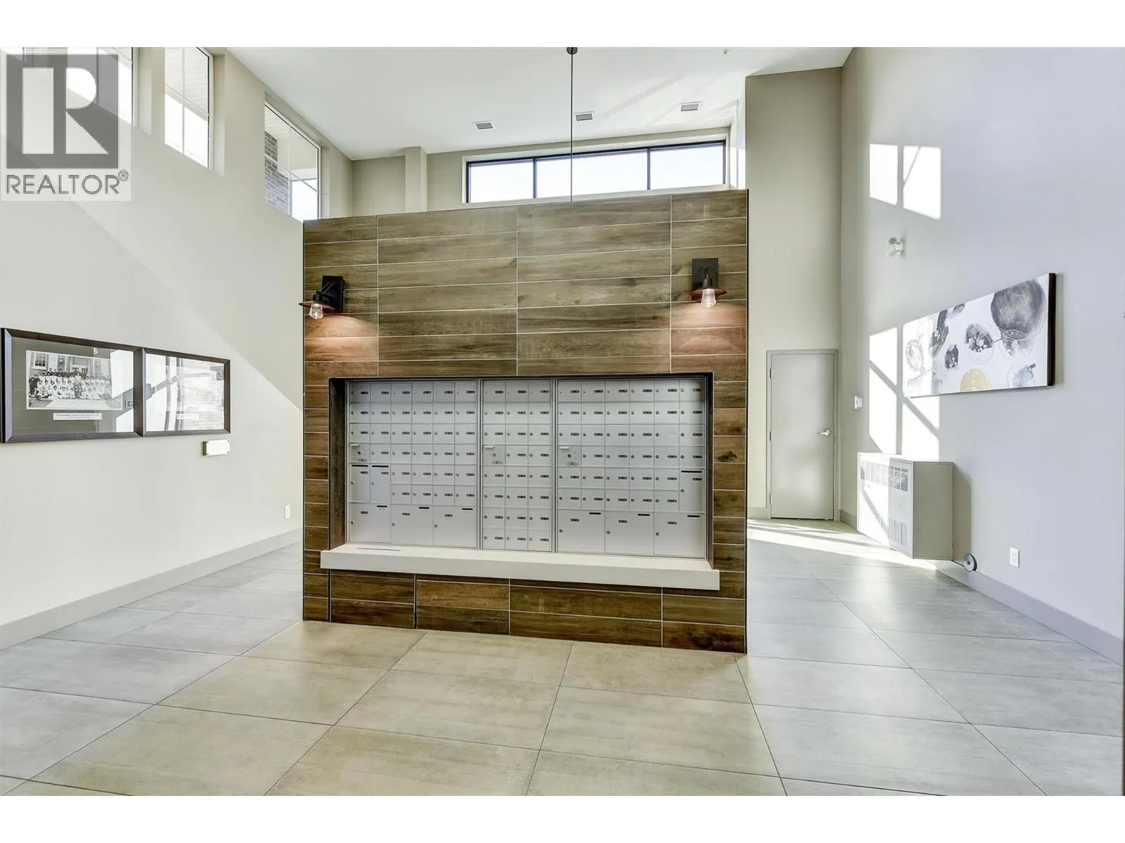 1775 Chapman Place Unit# PH12