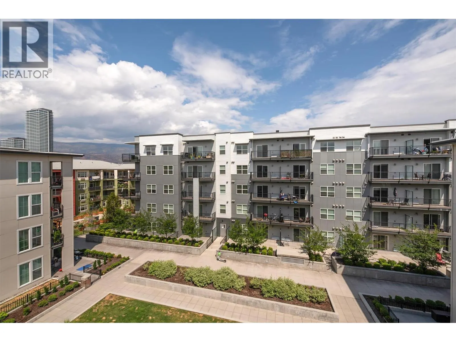 1775 Chapman Place Unit# PH12