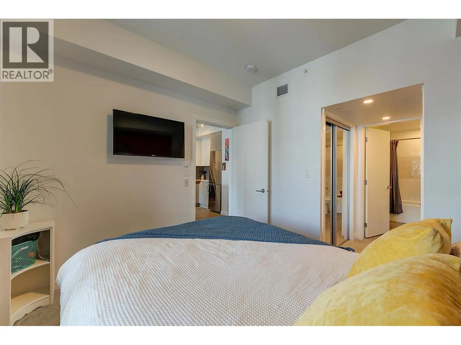 1775 Chapman Place Unit# PH12