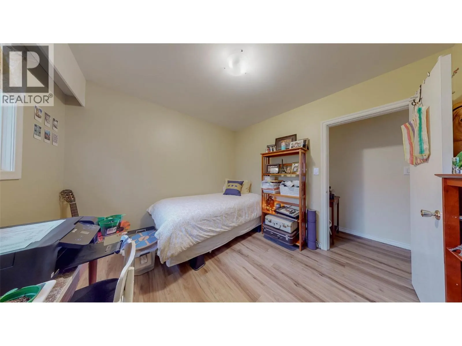 20 FINCH Crescent