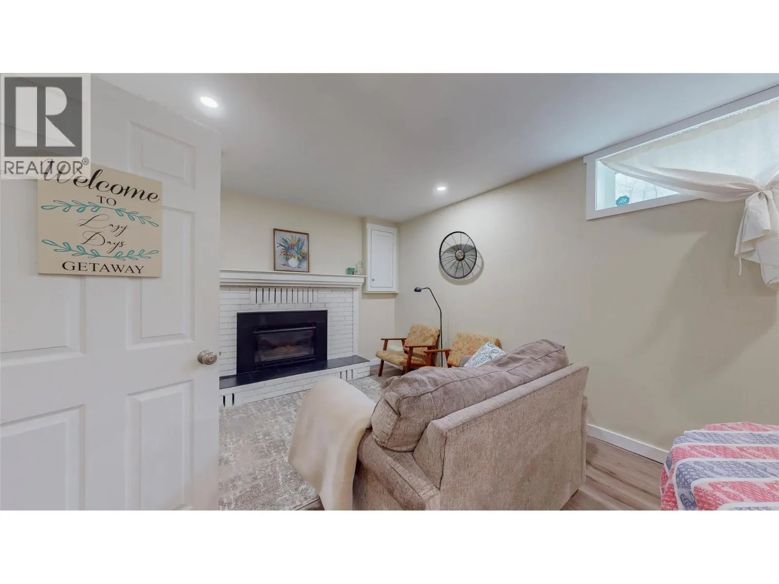 20 FINCH Crescent