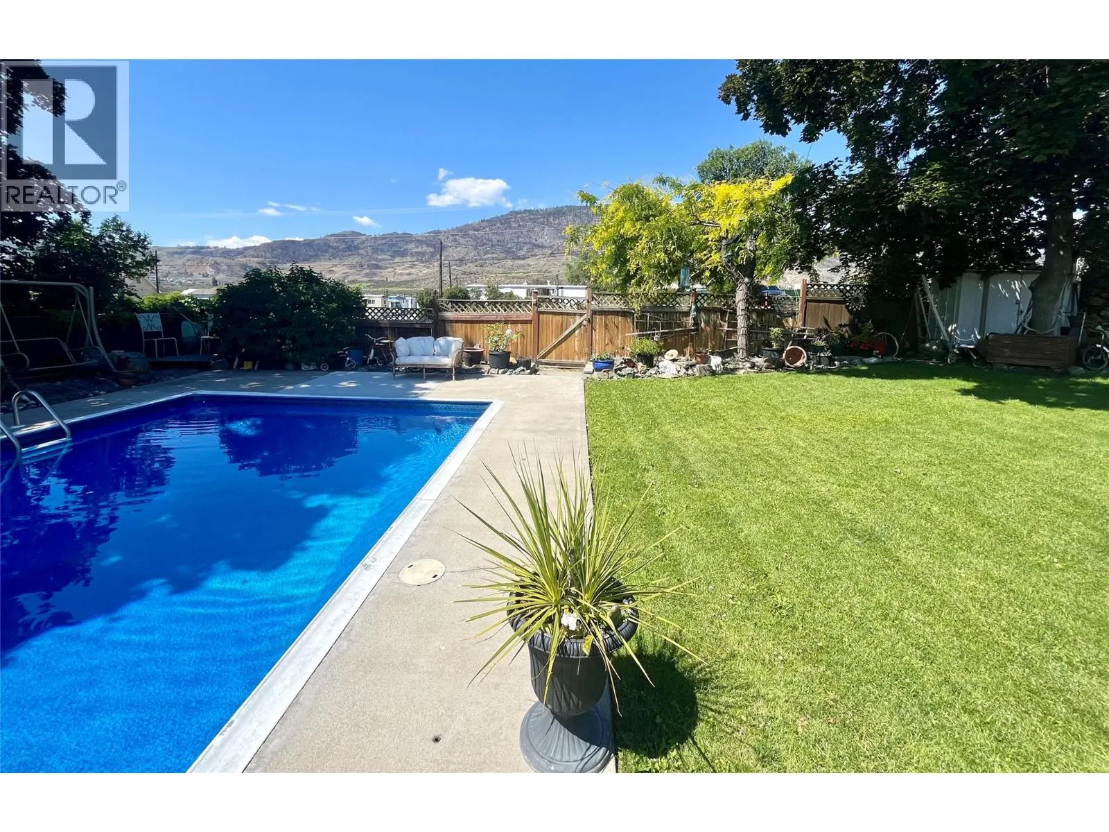 20 FINCH Crescent