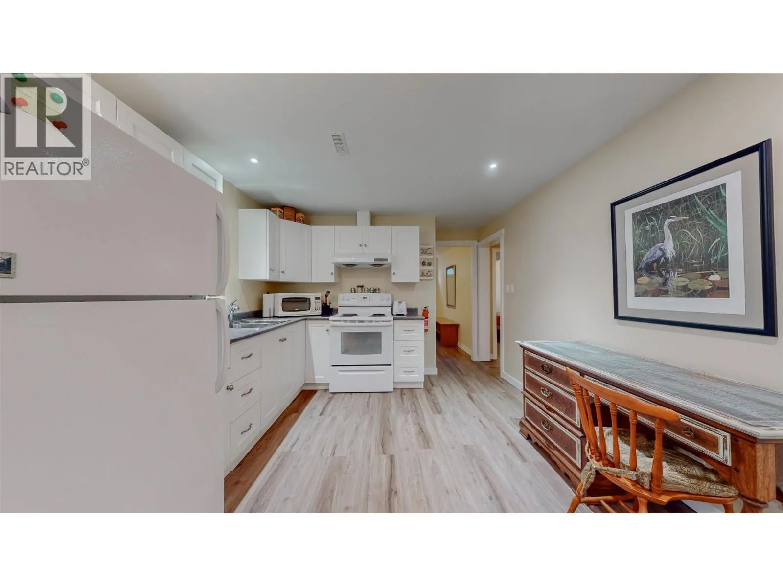 20 FINCH Crescent