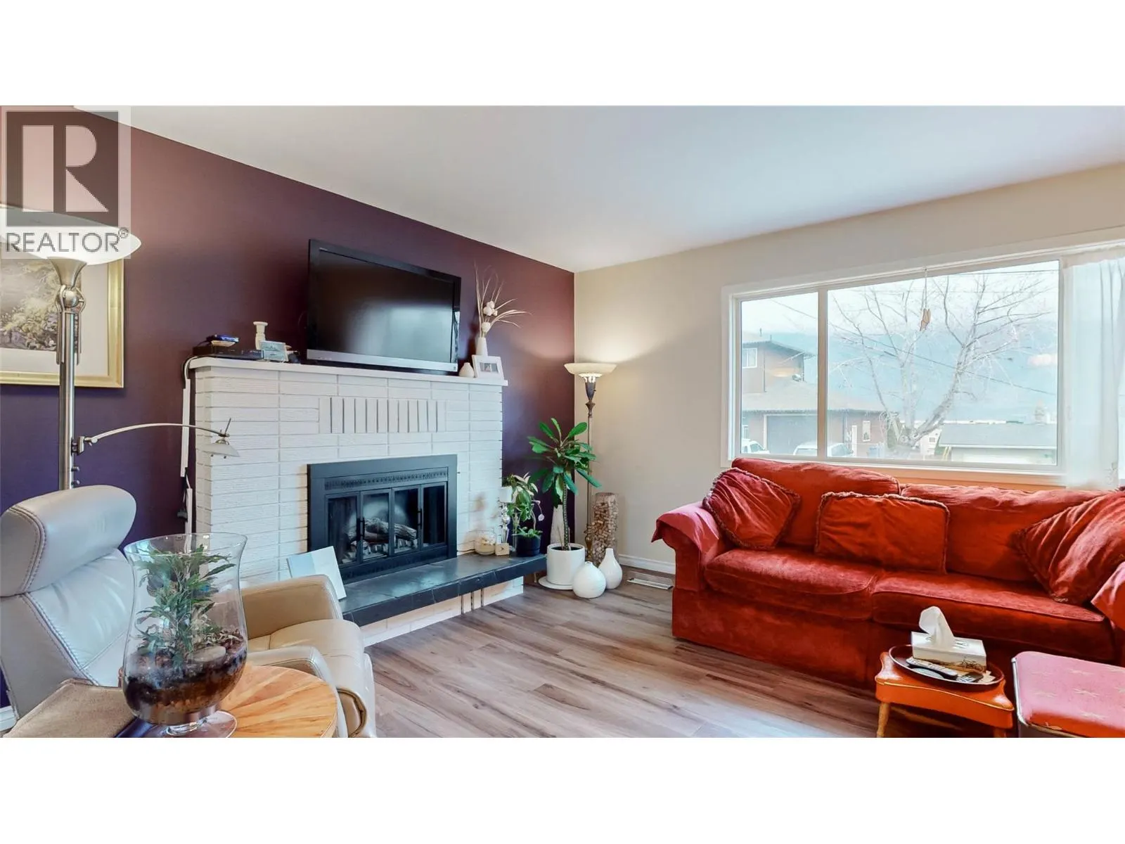 20 FINCH Crescent