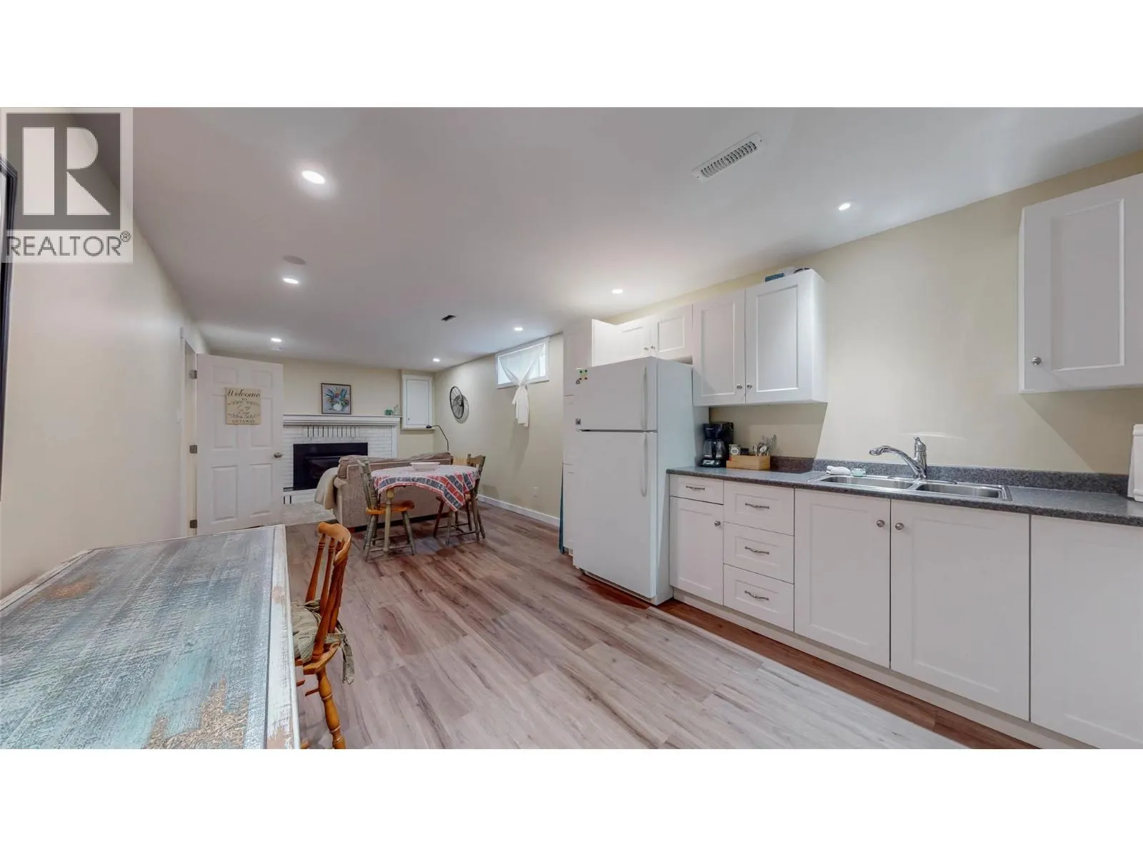20 FINCH Crescent