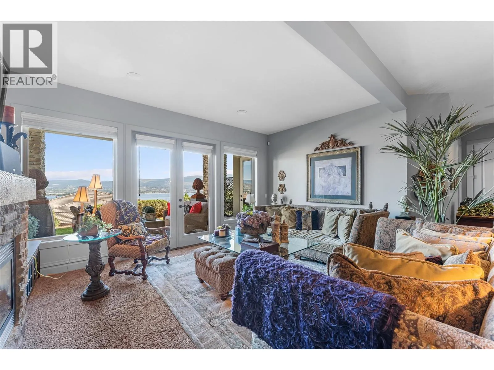 2493 Casa Palmero Drive Unit# 4