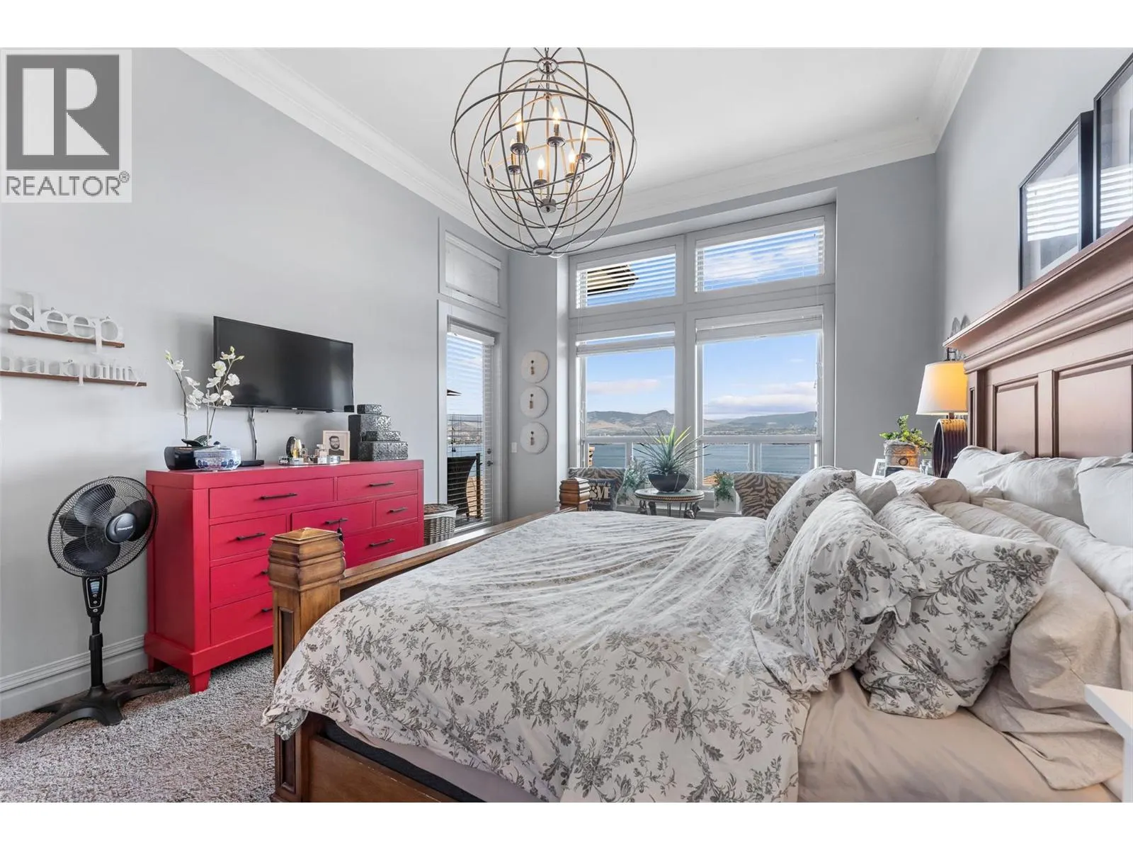 2493 Casa Palmero Drive Unit# 4
