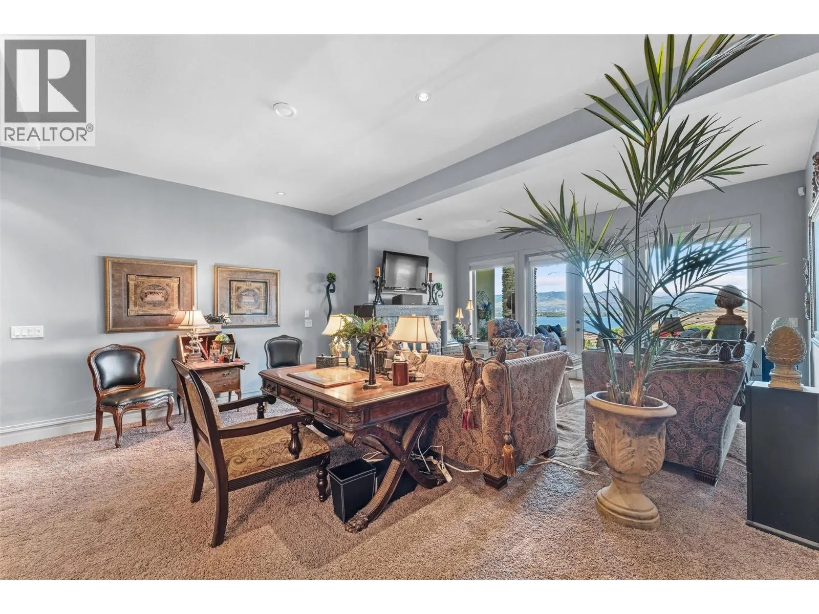 2493 Casa Palmero Drive Unit# 4