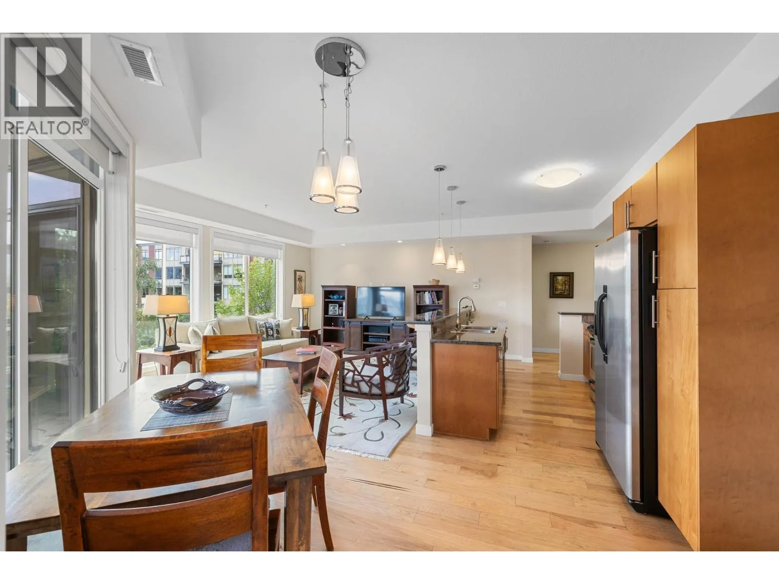 2011 Agassiz Road Unit# 205