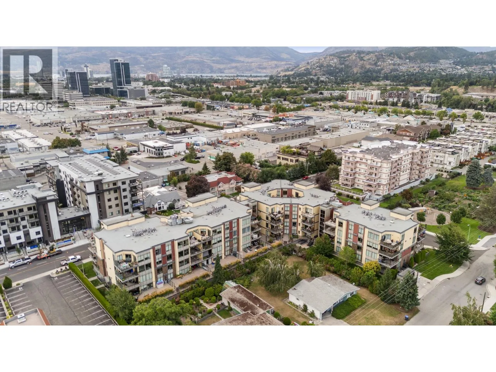 2011 Agassiz Road Unit# 205