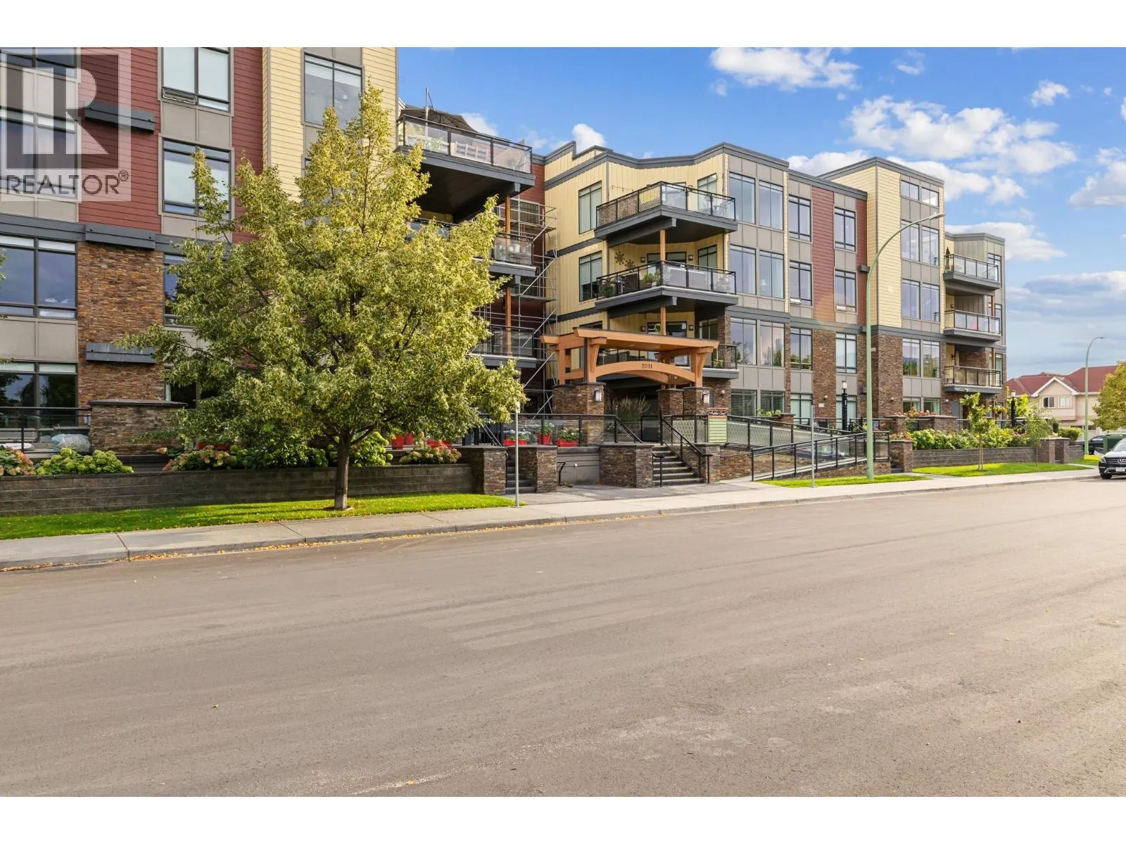 2011 Agassiz Road Unit# 205