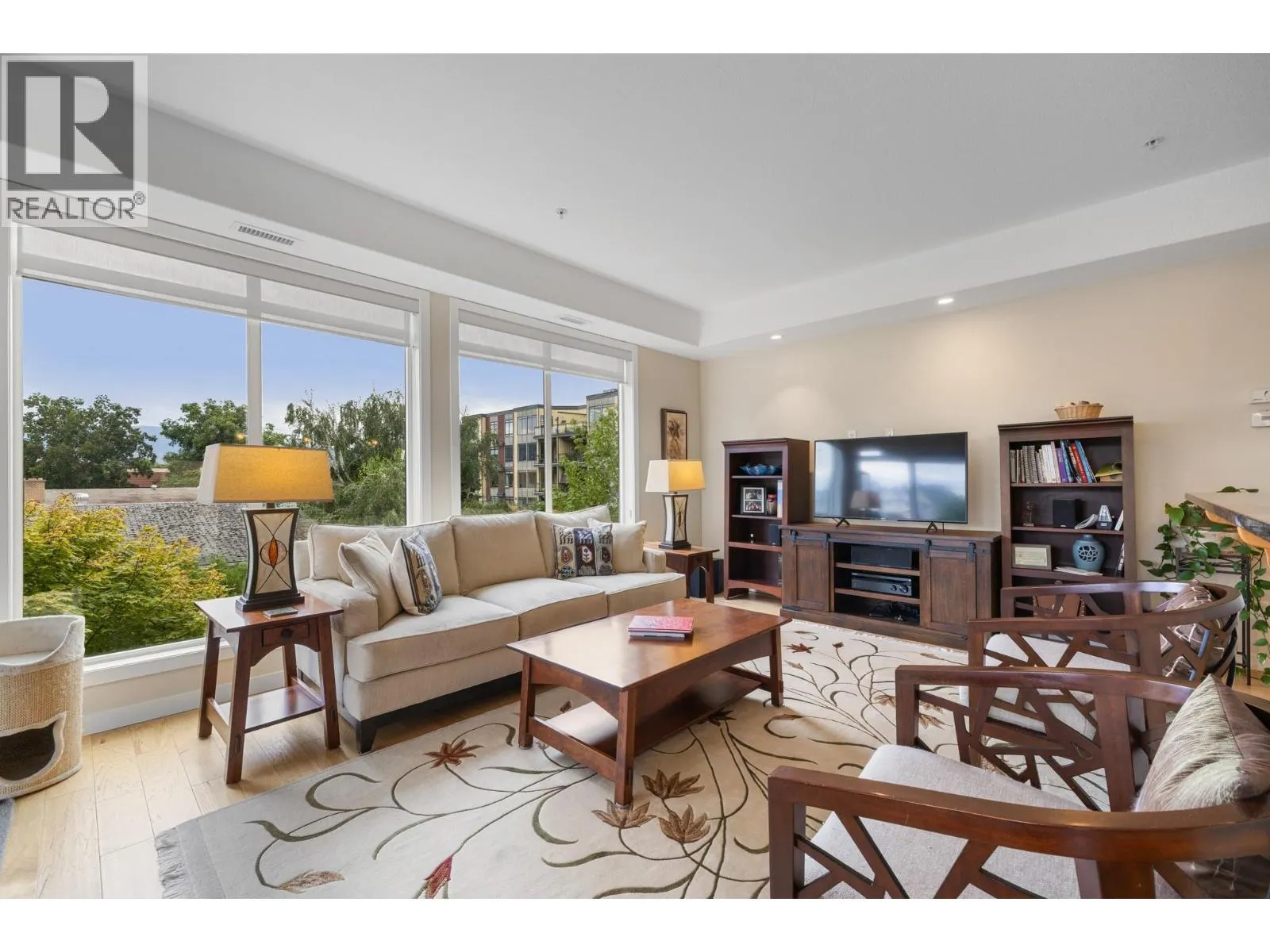 2011 Agassiz Road Unit# 205