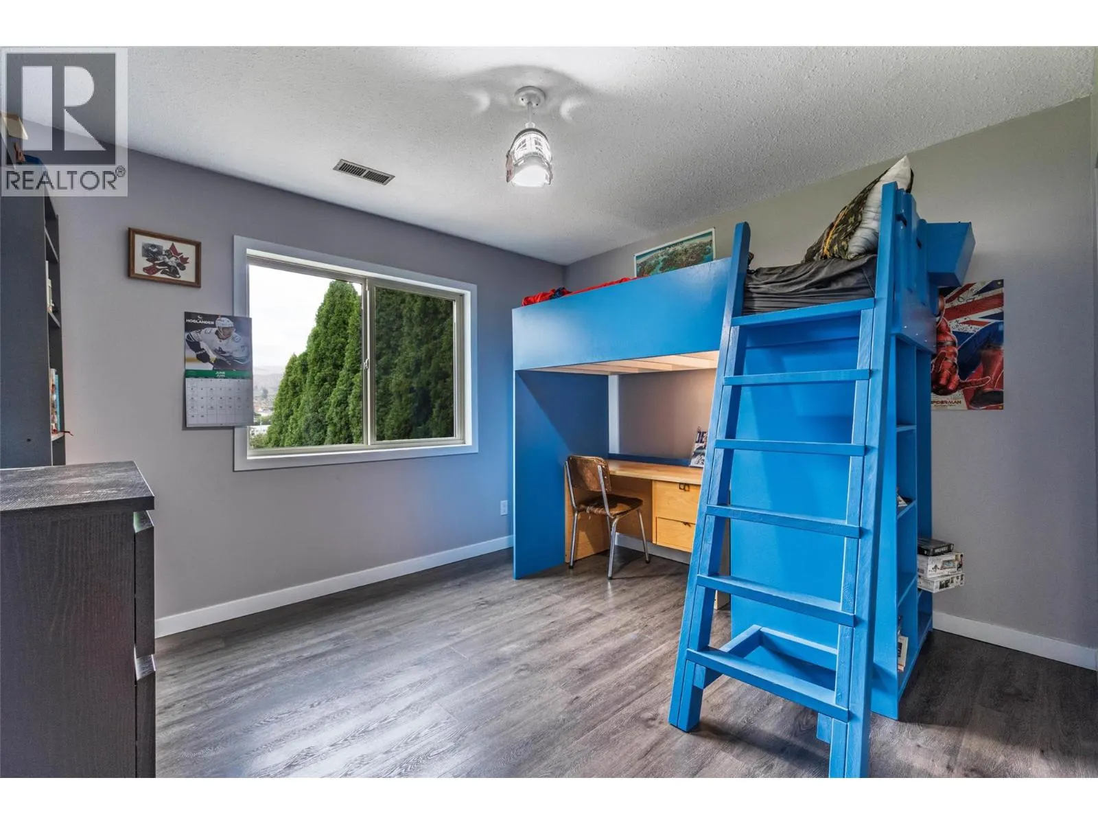 6563 Mountainview Drive