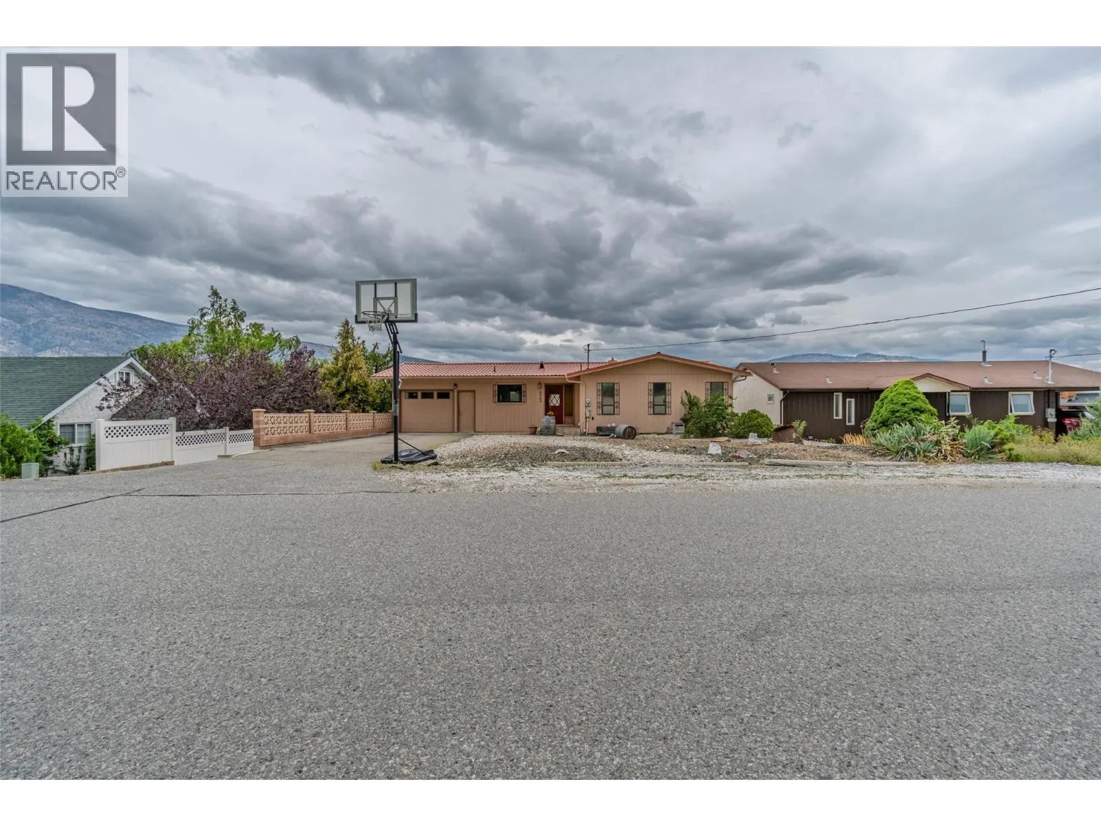 6563 Mountainview Drive