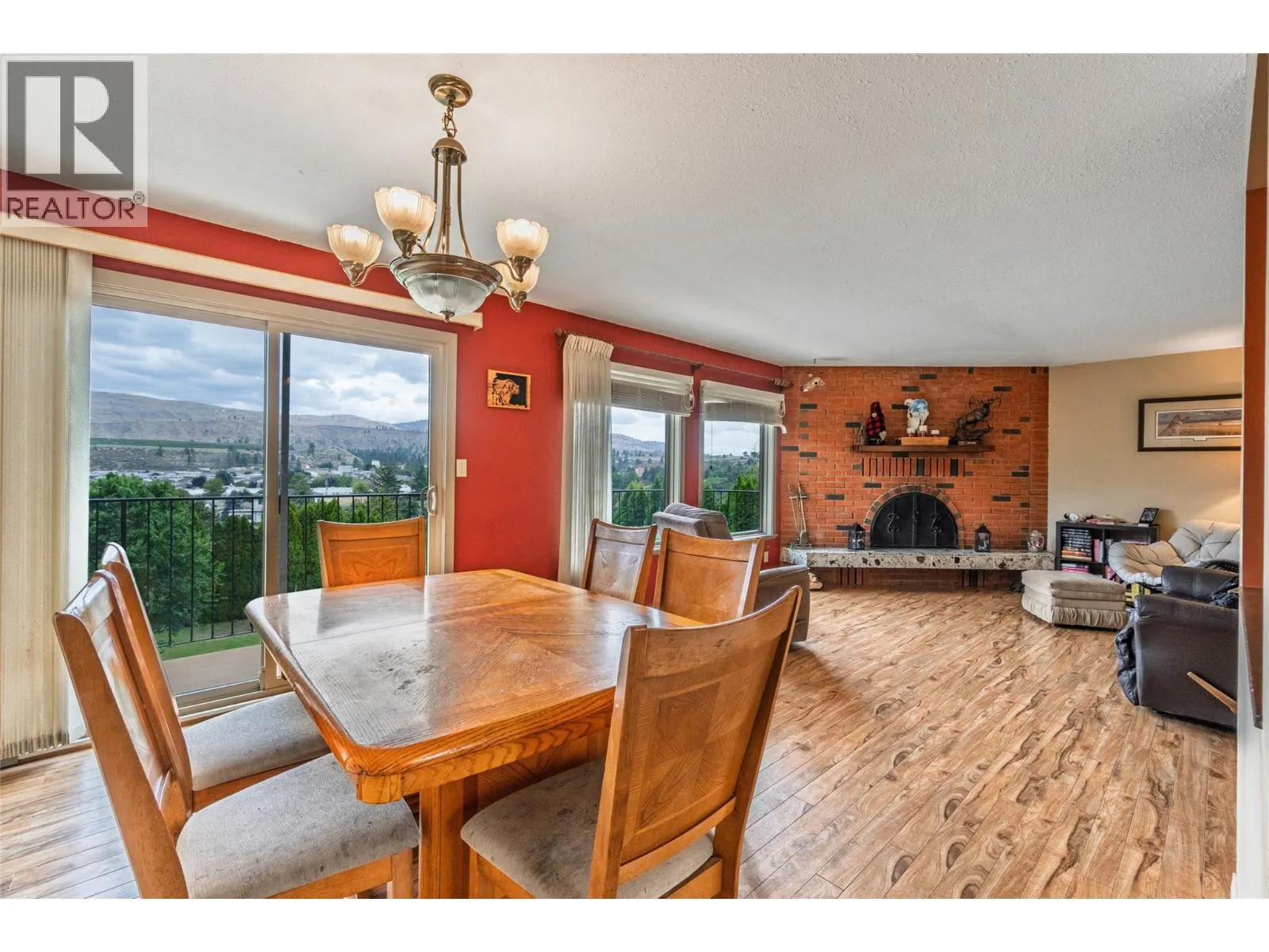 6563 Mountainview Drive
